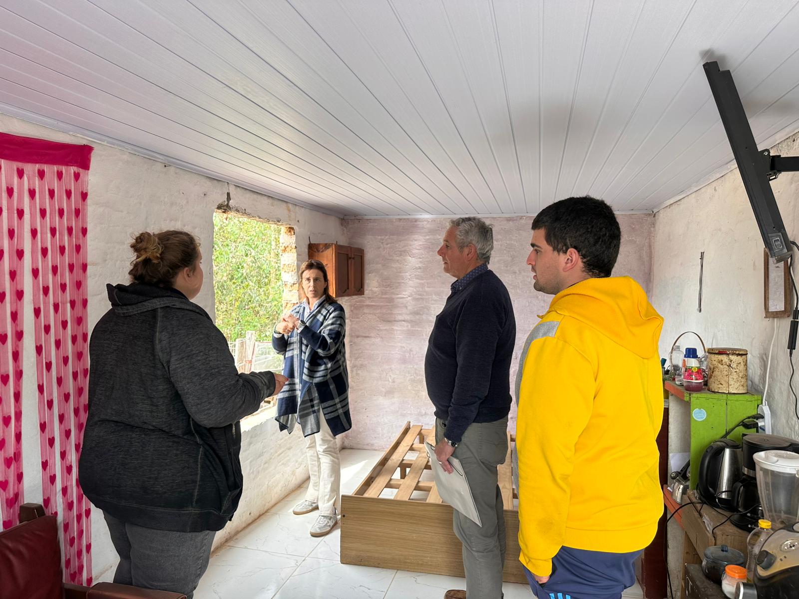 Nueva entrega del programa Canasta de Emergencia Habitacional en La Macana