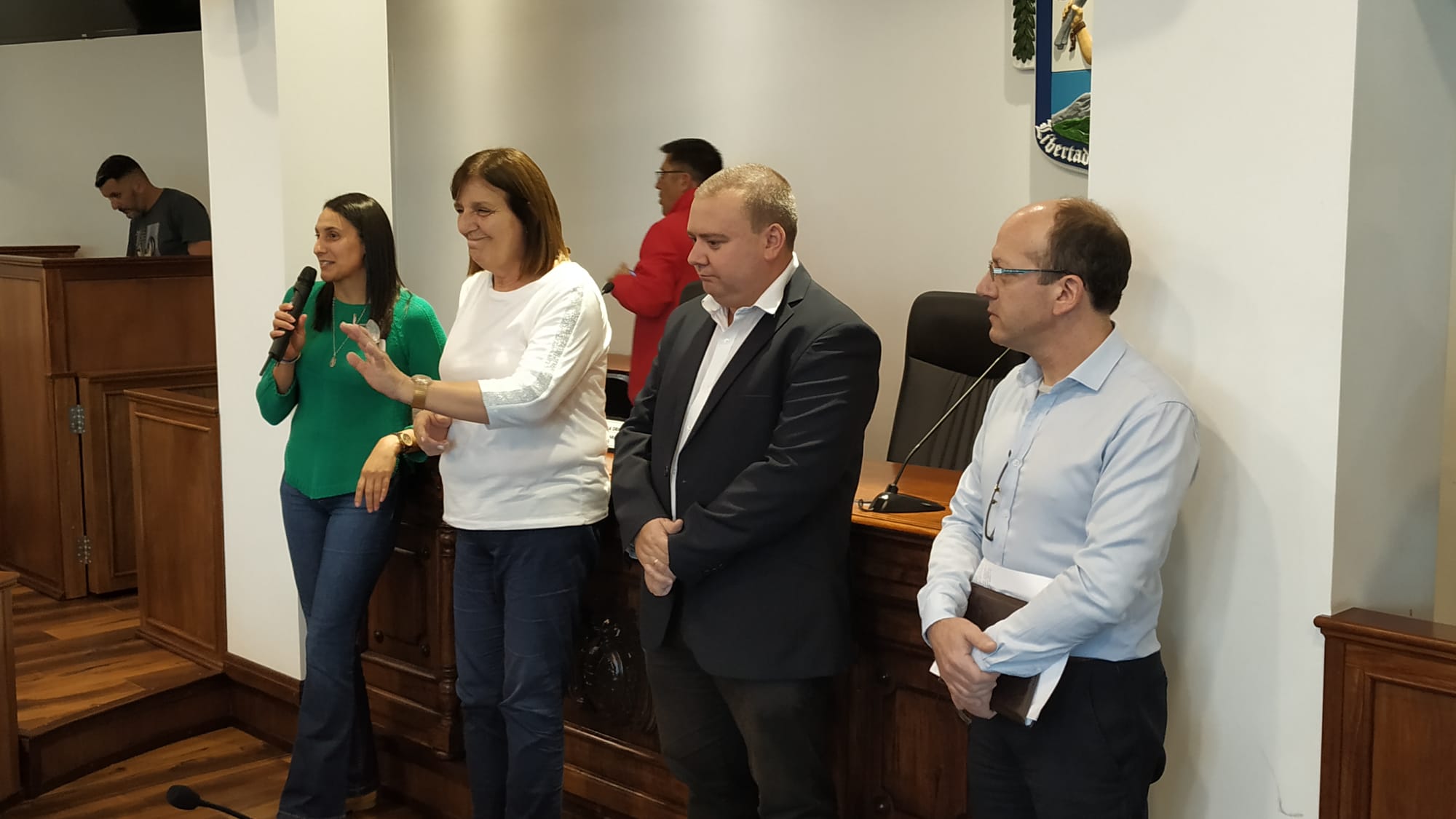 Nuevos Municipios Entregan firmas de Capilla del Sauce Cerro Colorado y Nico Pérezjpeg