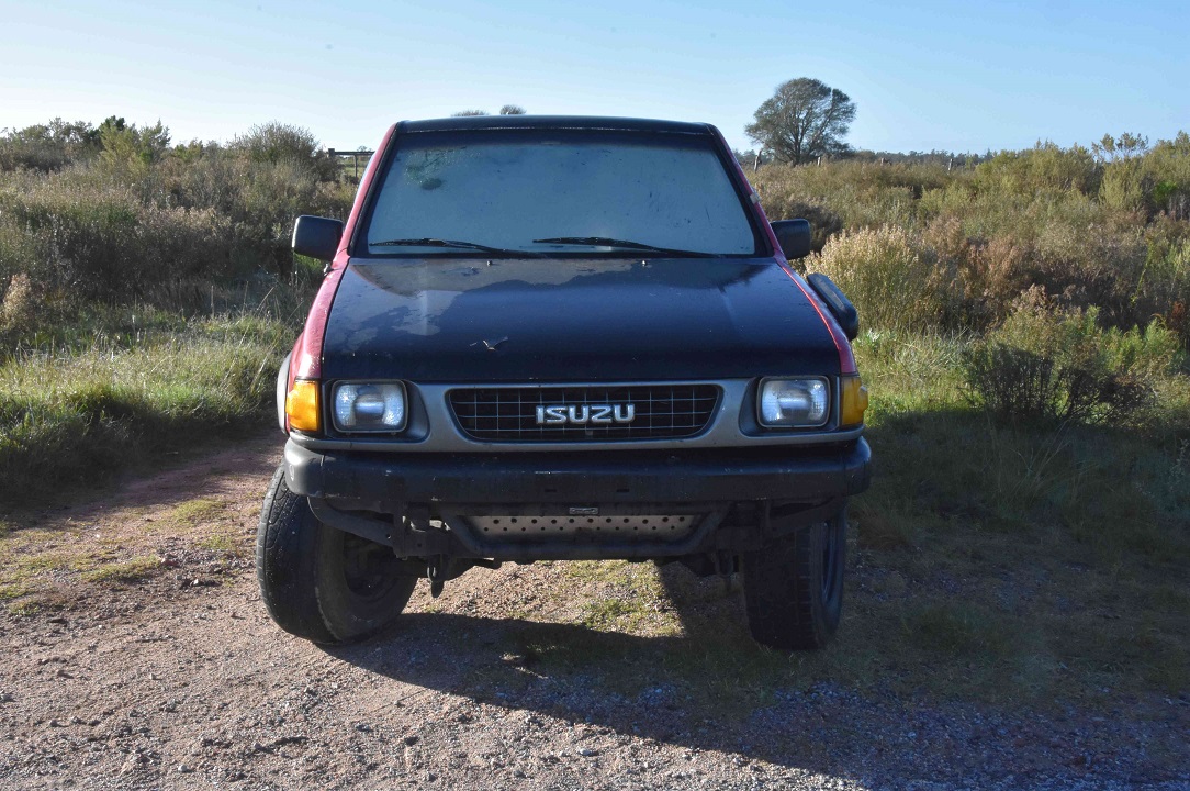 Personal policial recuperó camioneta hurtada en Montevideo