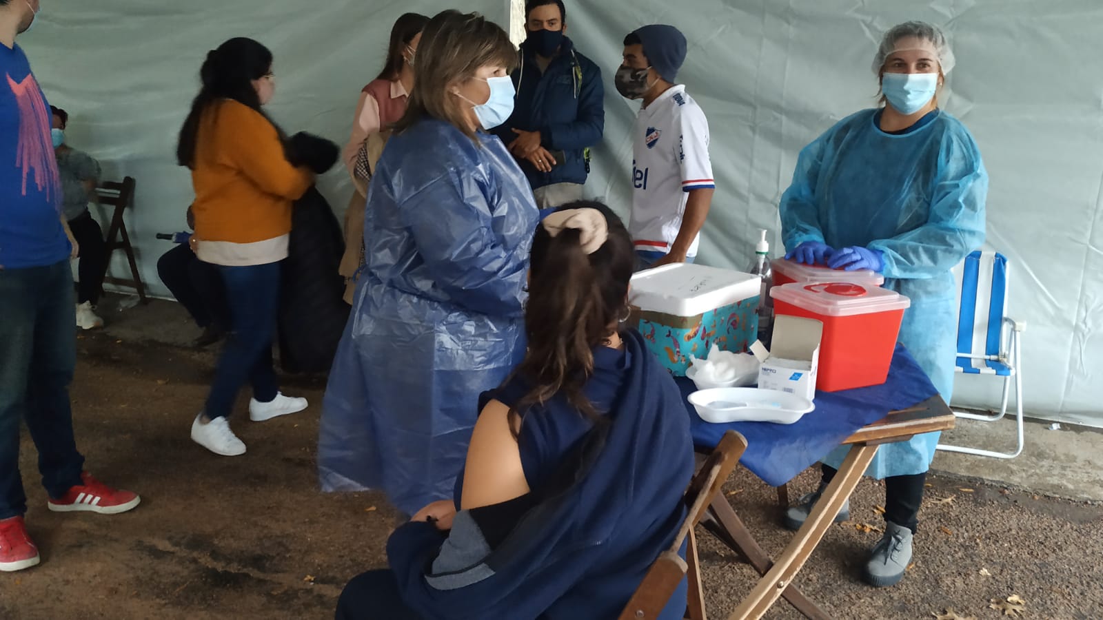 Plan de vacunación Pueblo a Pueblo en el Centro Covid 19 3