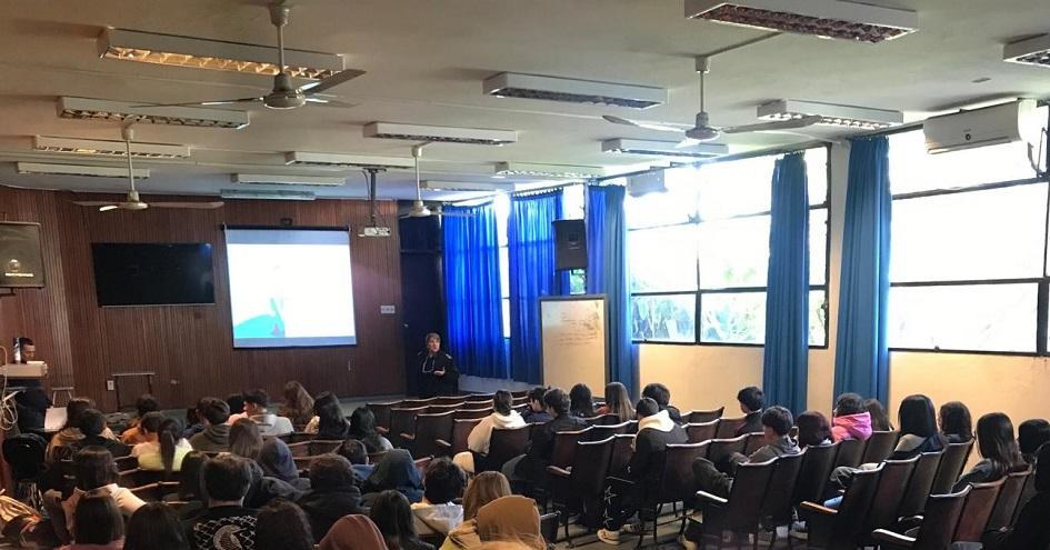 Policía realizó charla en el Liceo N1