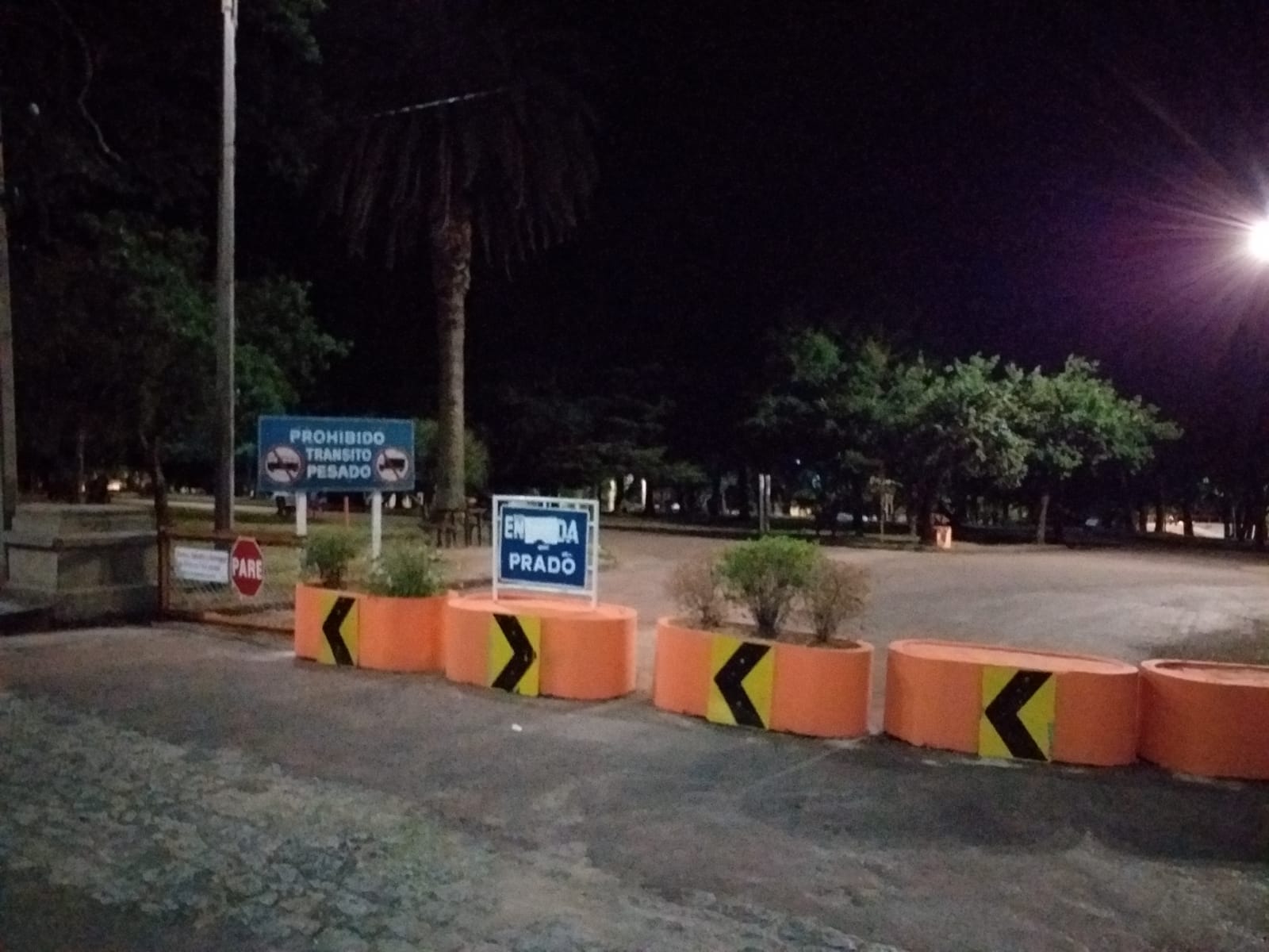 Prado cerrado para la circulación vehicular 3