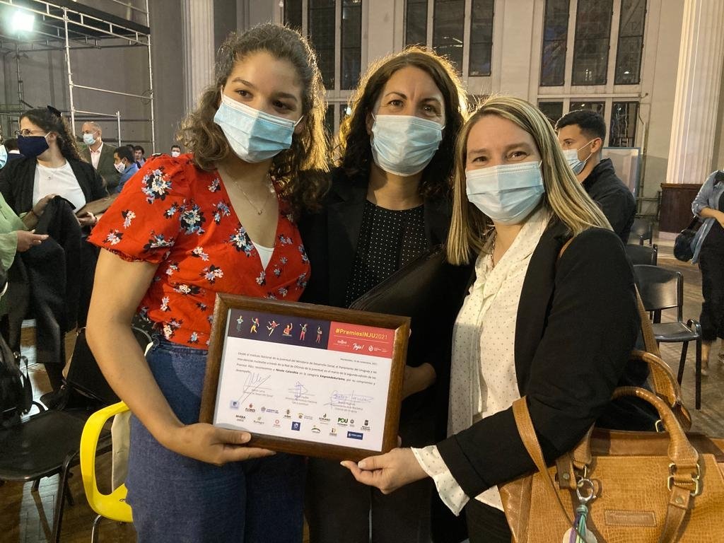 Premios INJU 2021 1