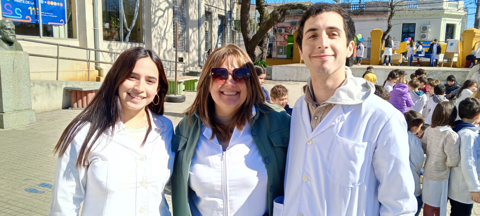 Primera Feria Educativa en Escuela Varela