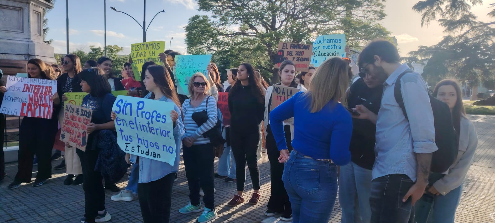 Reclamo de estudiantes y docentes del CERP