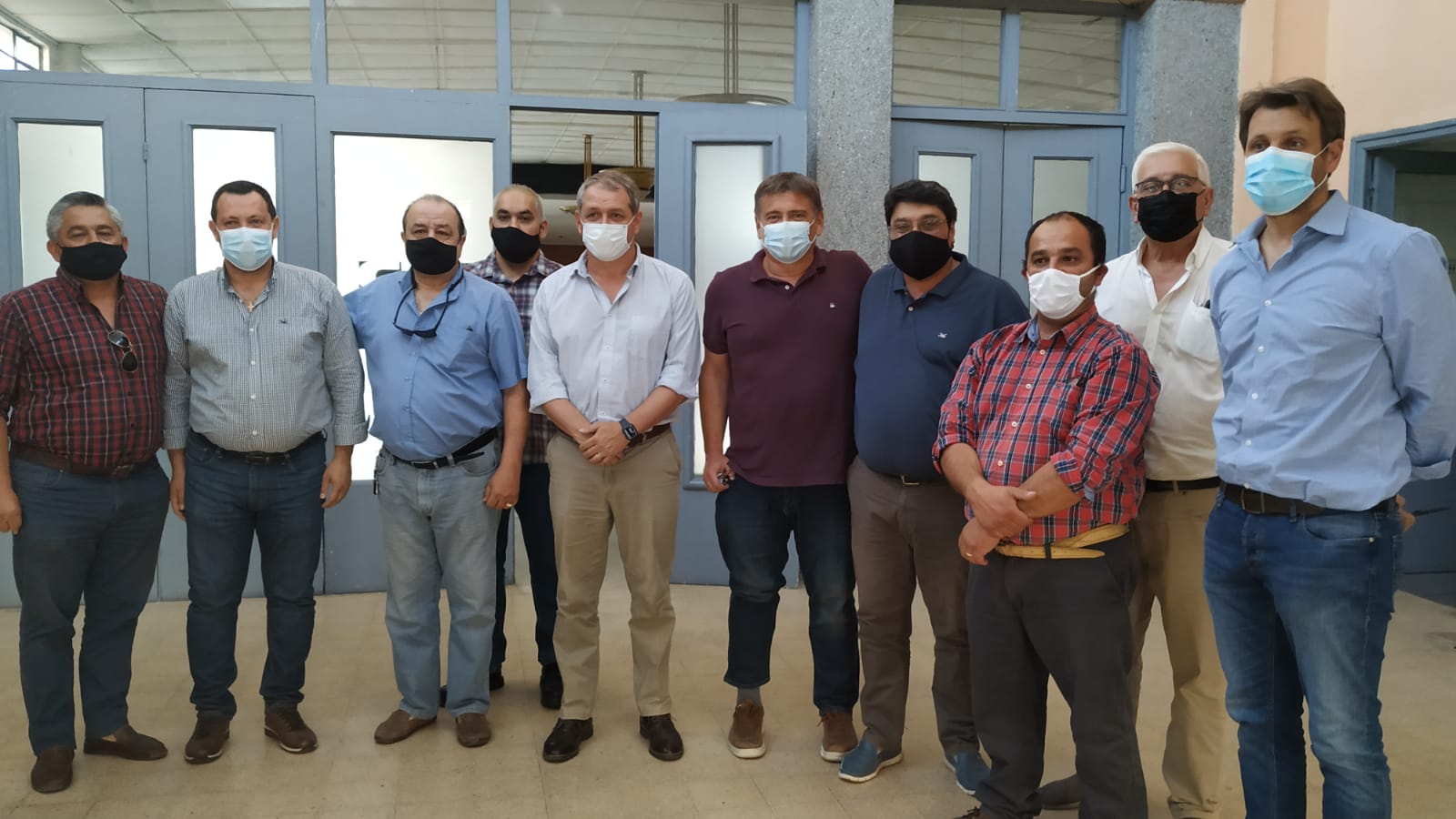 Reunión para conformar la coordinadora departamental de defensa de la LUC