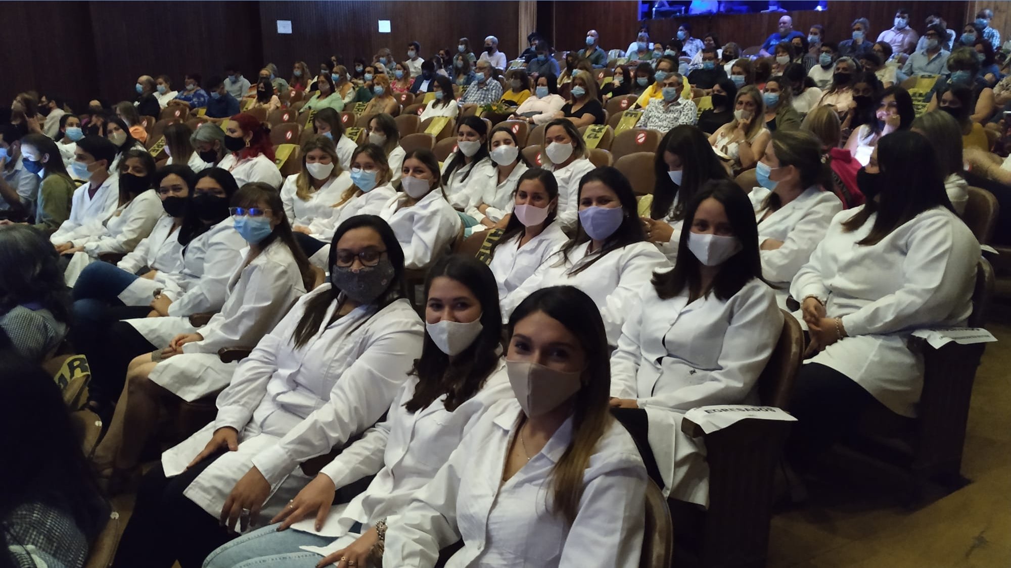 Roberto Silva participó del acto de Colación de grado del Instituto de Formación Docente 3