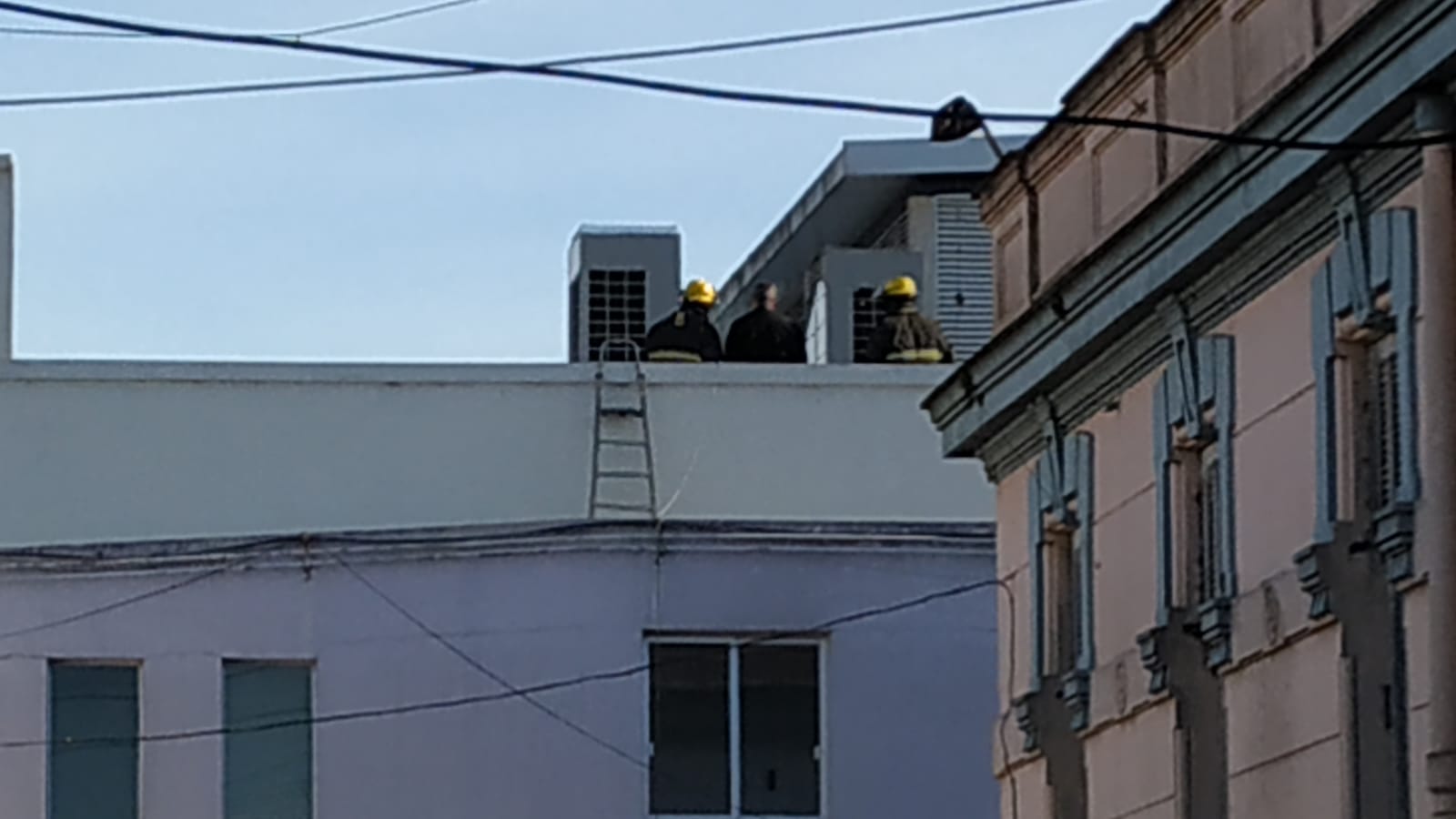 Se generó principio de incendio en el techo del CTI del Hospital Florida 2