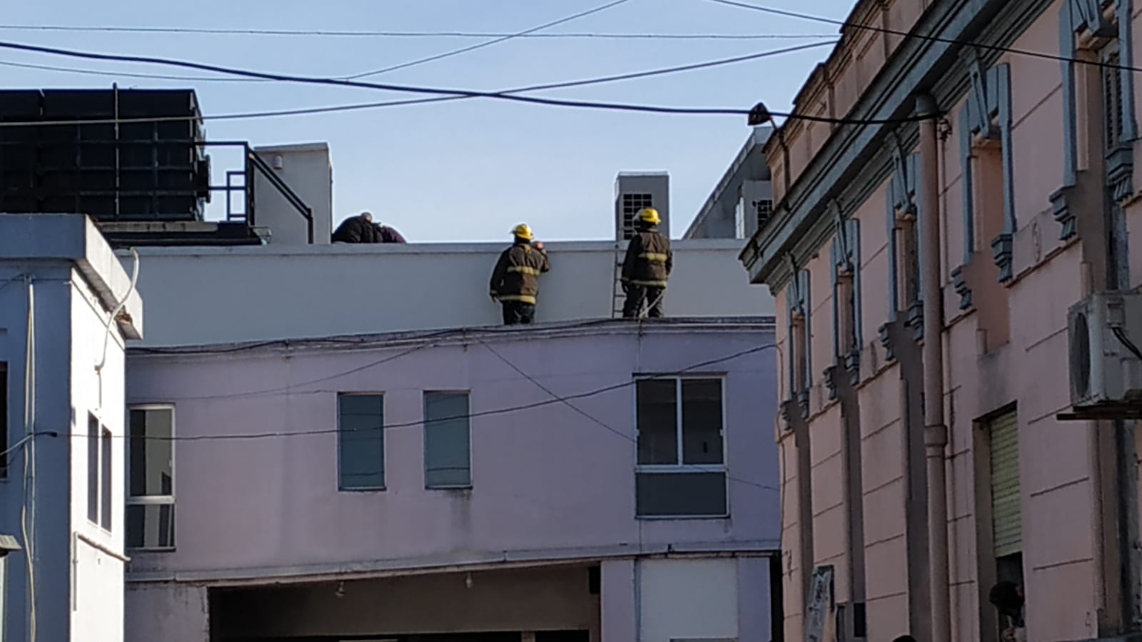 Se generó principio de incendio en el techo del CTI del Hospital Florida 4