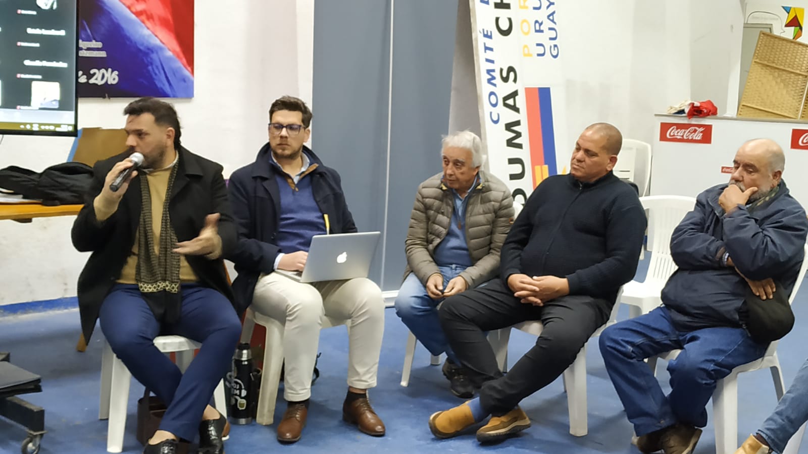 Sector Podemos se reunión con el Frente Amplio
