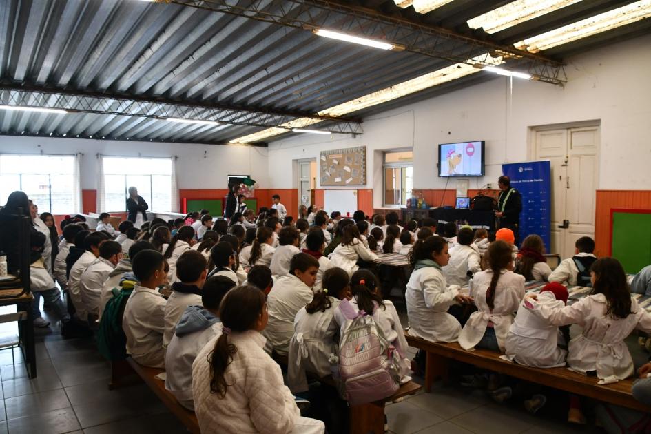 Taller de Seguridad Vial en barrios Aguas Corrientes y San Cono