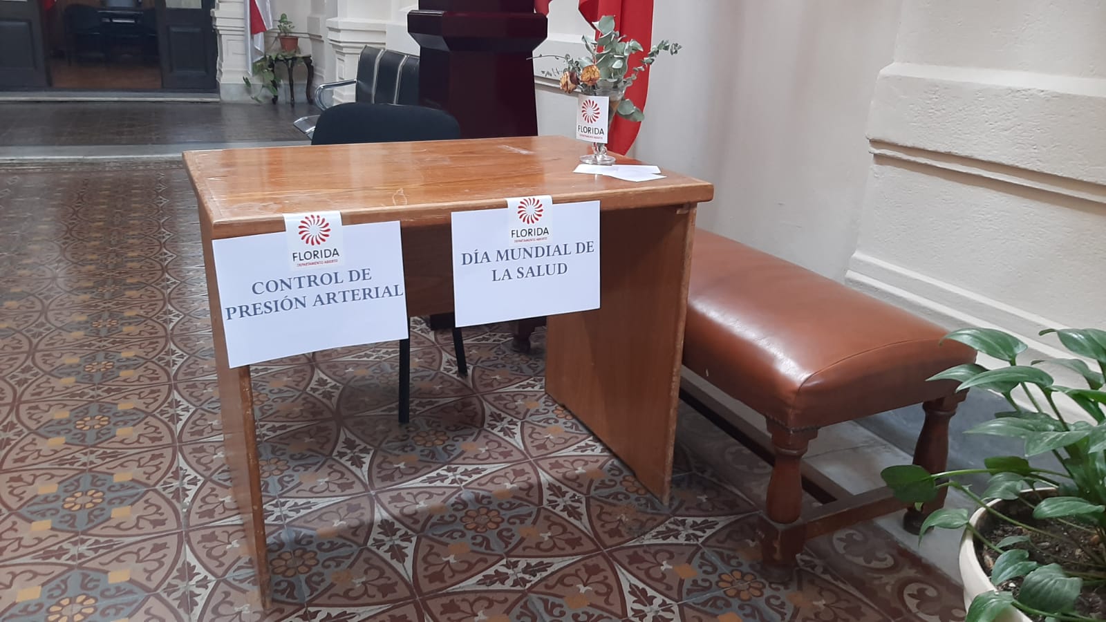 Toma de presión arterial en la Intendencia Departamental