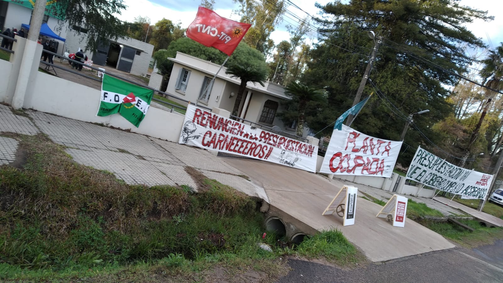 Trabajadores de OSE ocupan planta de Melo