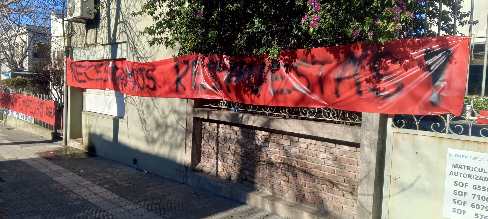 Trabajadores de la Inspección de Educación Primaria continúan en conflicto