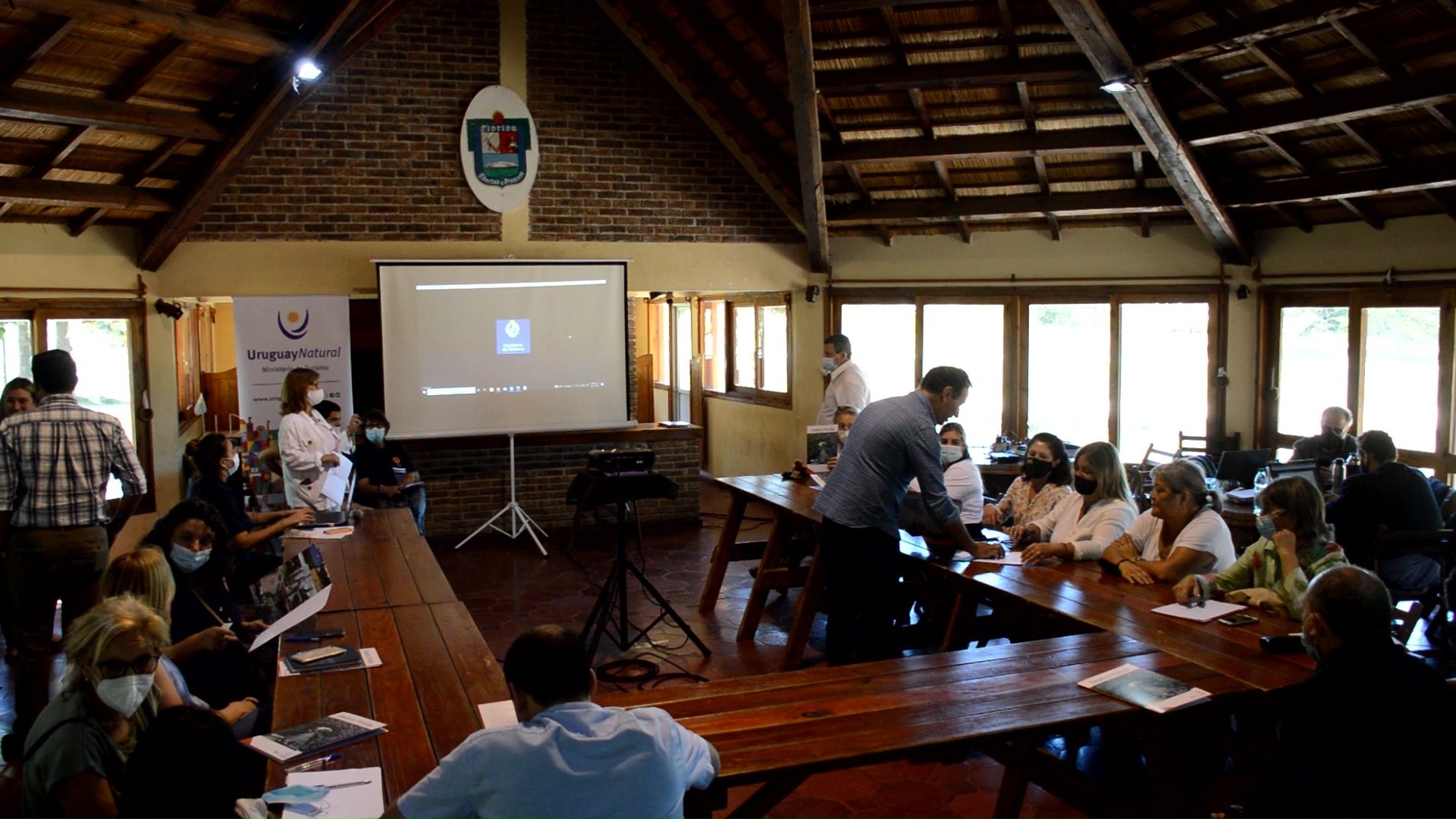 Turismo rural y natural de la región centro sur en mesa de diálogo interinstitucional