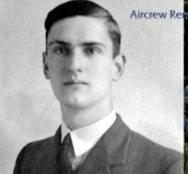 Tío abuelo del Intendente López fue piloto en la Segunda Guerra Mundial 6