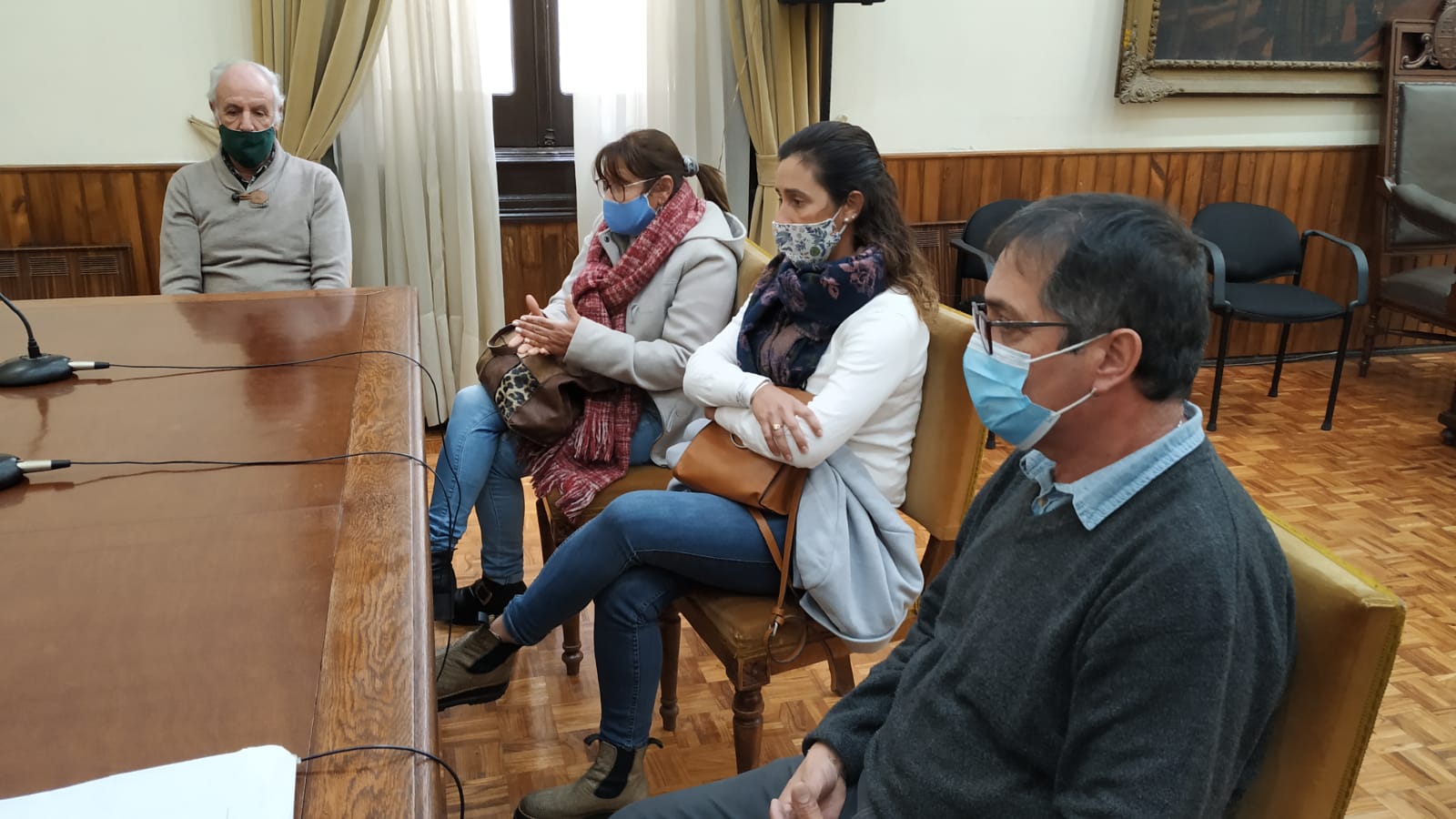 Vecinos de km 94 de ruta 5 se reunieron con área de desarrollo y ordenamiento territorial de la Intendencia