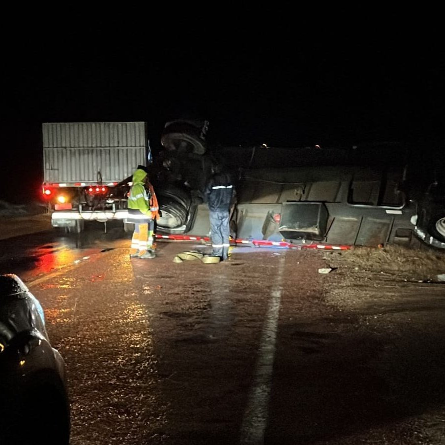 Vuelco de Camión en ruta 41 Conductor resultó ileso