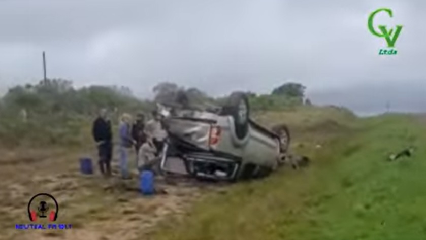Vuelco de camioneta en ruta 7