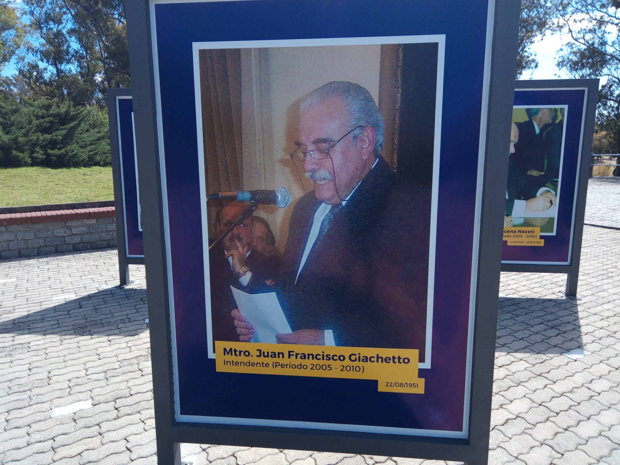 Exposición fotográfica en la explanada de la Piedra Alta 7
