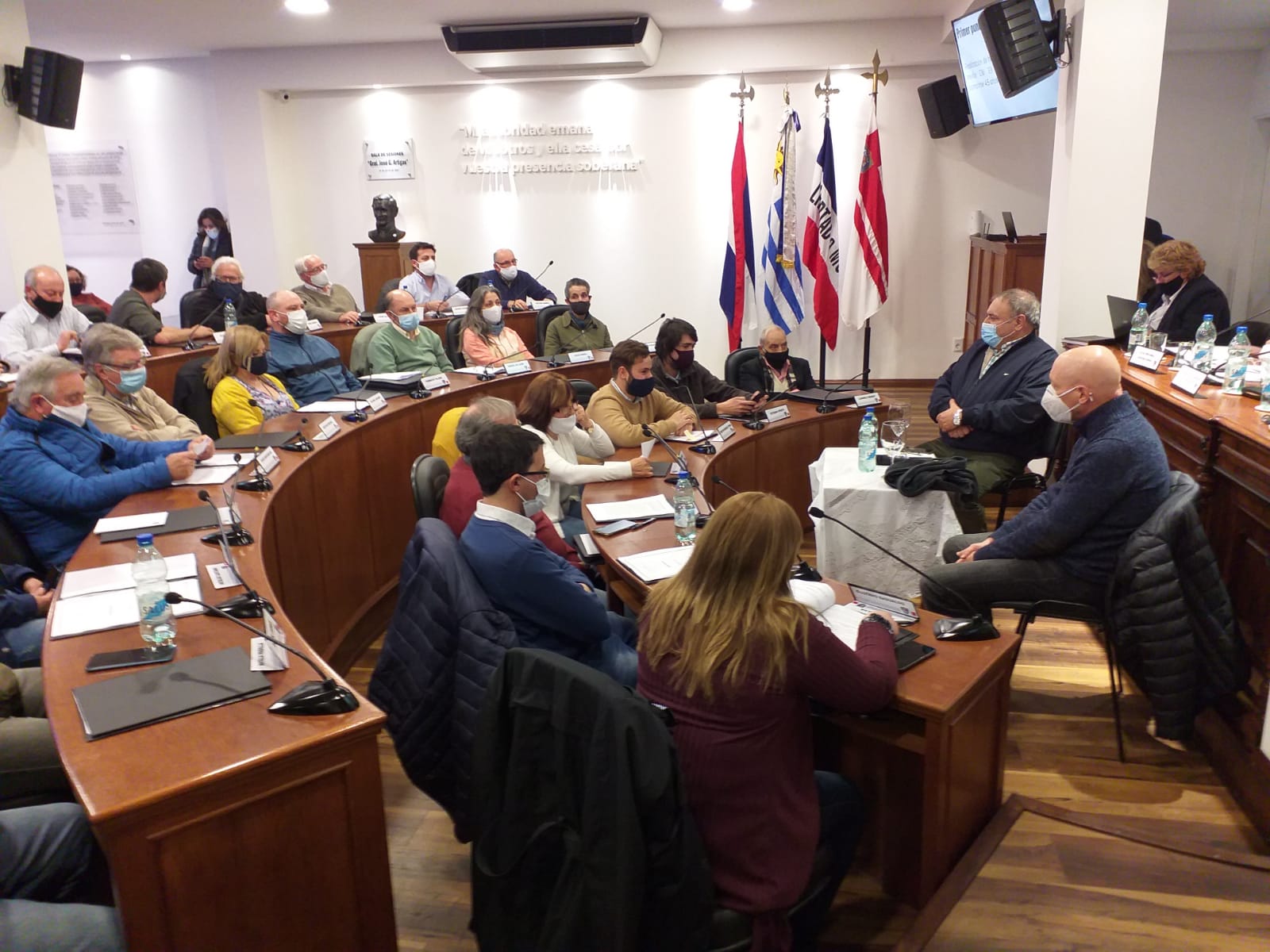 Junta Departamental de Florida homenajeó a la 33 4