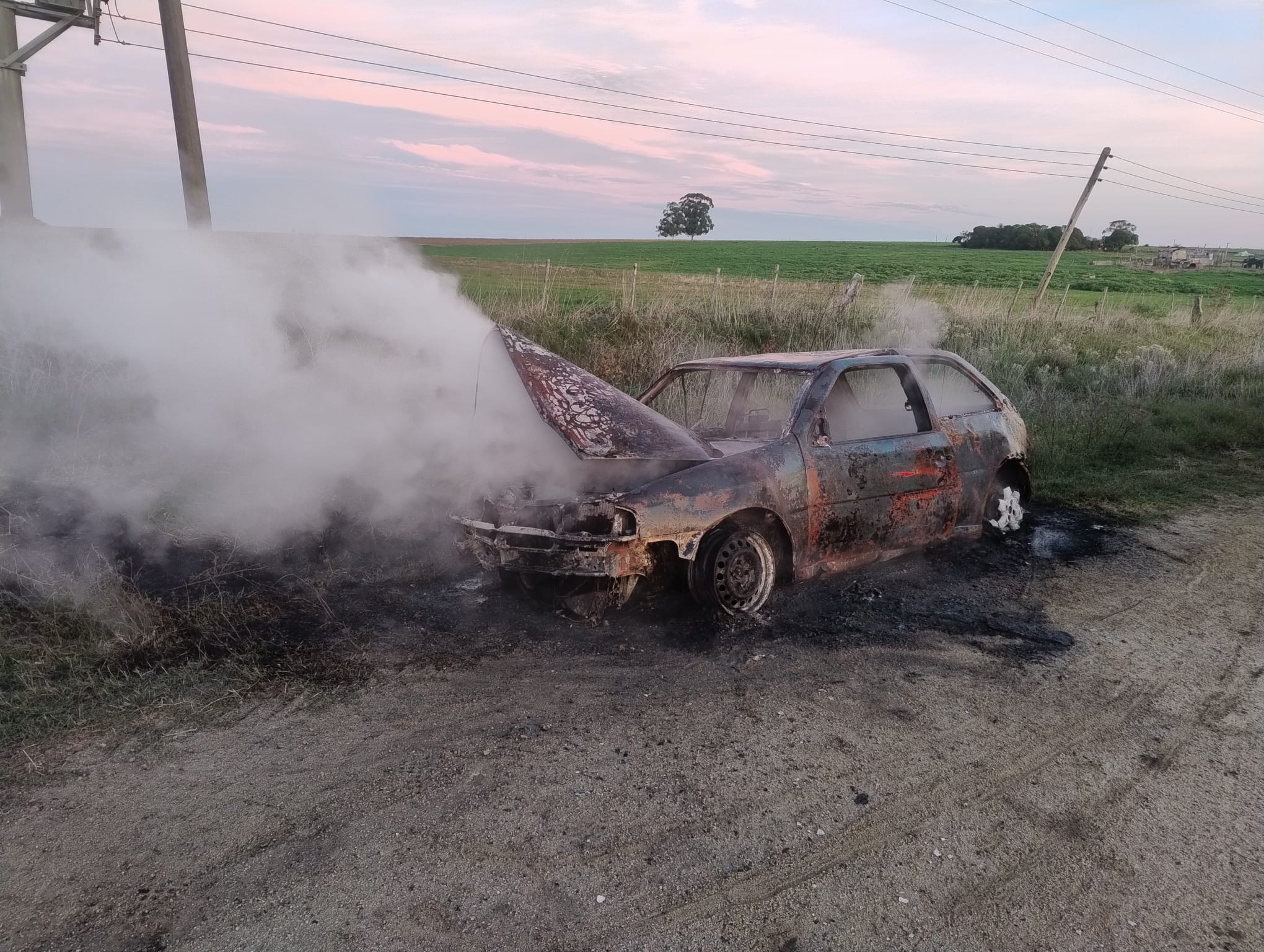 incendi de auto paraje paso vela