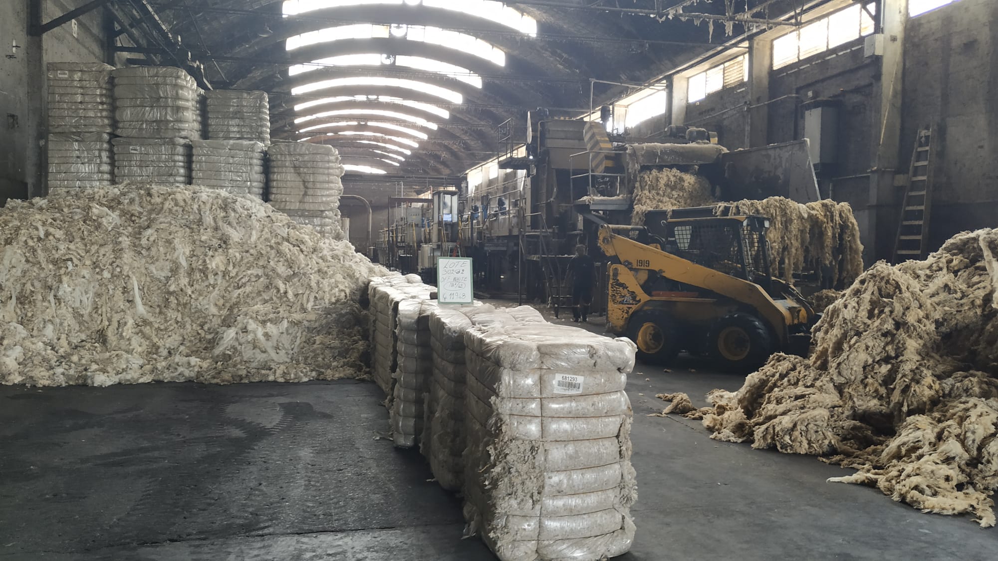 Ministro Adrián Peña participó del último Consejo Directivo del año de CAF realizado en Lanera Piedra Alta 6