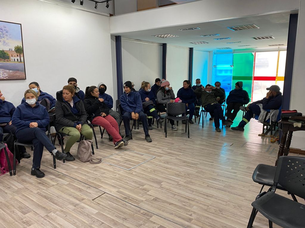 Talleres informativos para trabajadores de Jornales Solidarios en Sarandí Grande