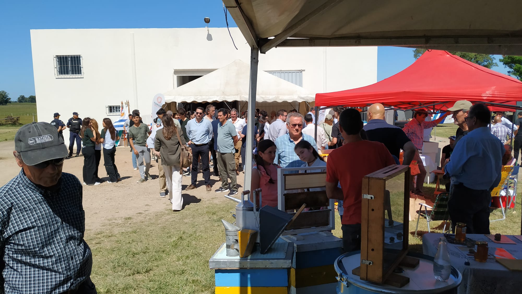 Apertura de la Zafra de la Miel en Sarandí con la presencia del presidente Lacalle Pou 8