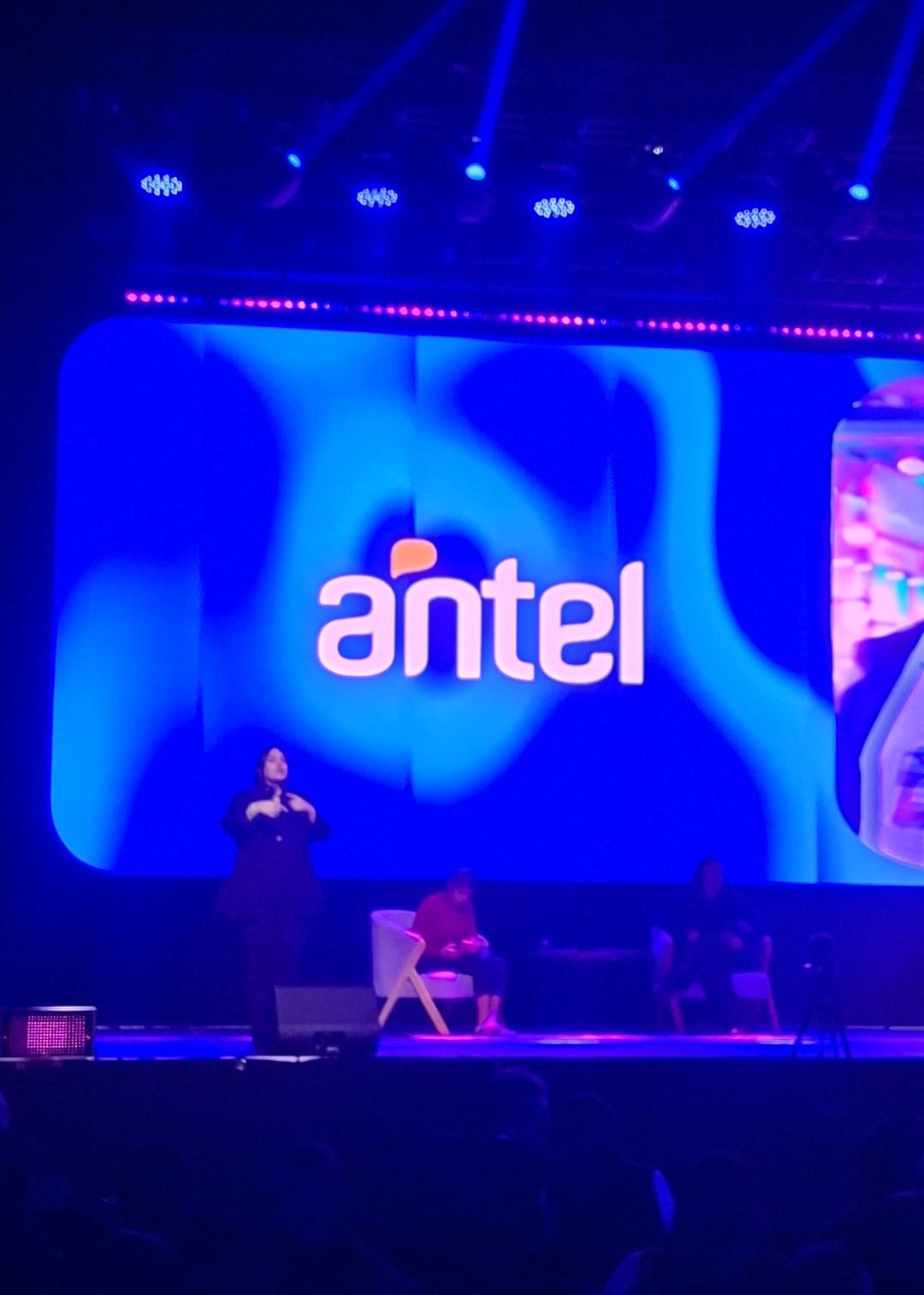 La_33_presente_en_la_Edición_2026_del_encuentro_tecnológico_Antel_Summit_3.jpg