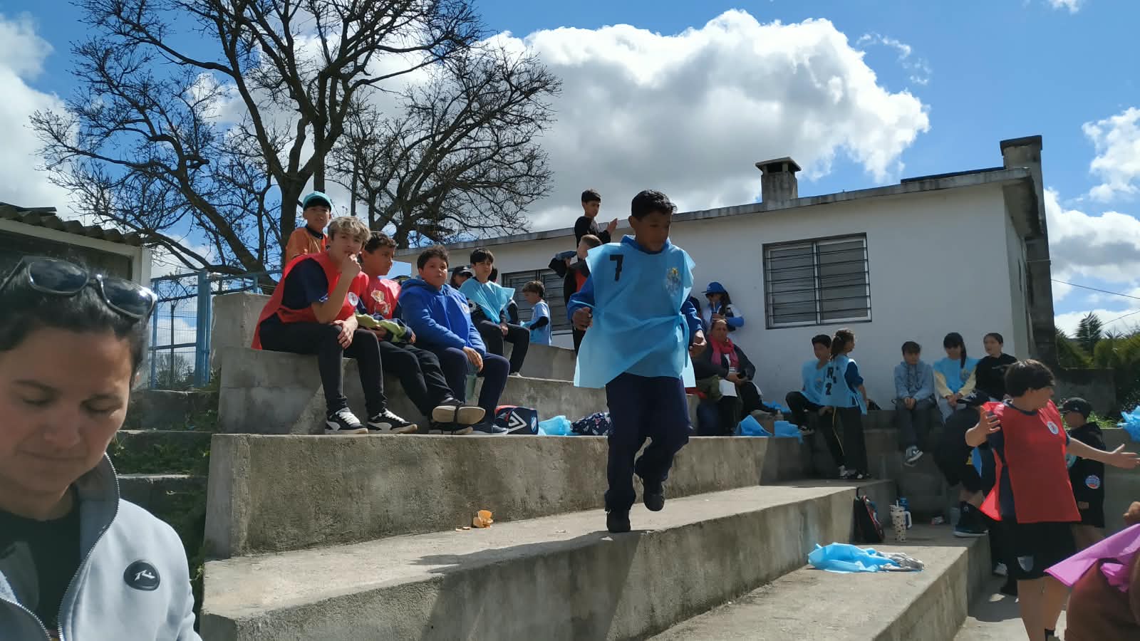 La_Escuela_Varela_promovió_la_convivencia_con_el_Mundial_de_la_2_2.jpeg