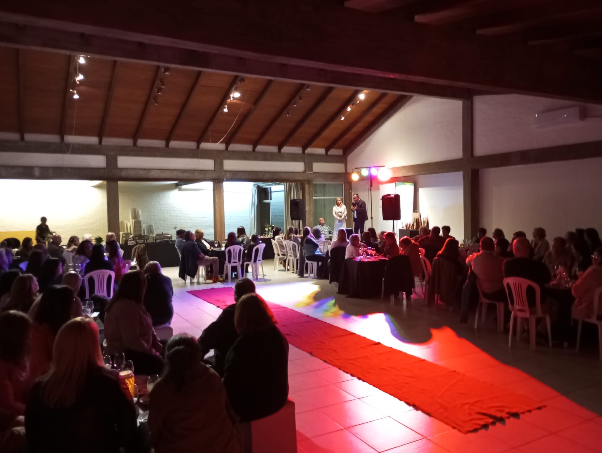 Más_de_100_personas_participaron_de_la_Noche_de_los_Sabores_Floridenses_4.jpeg