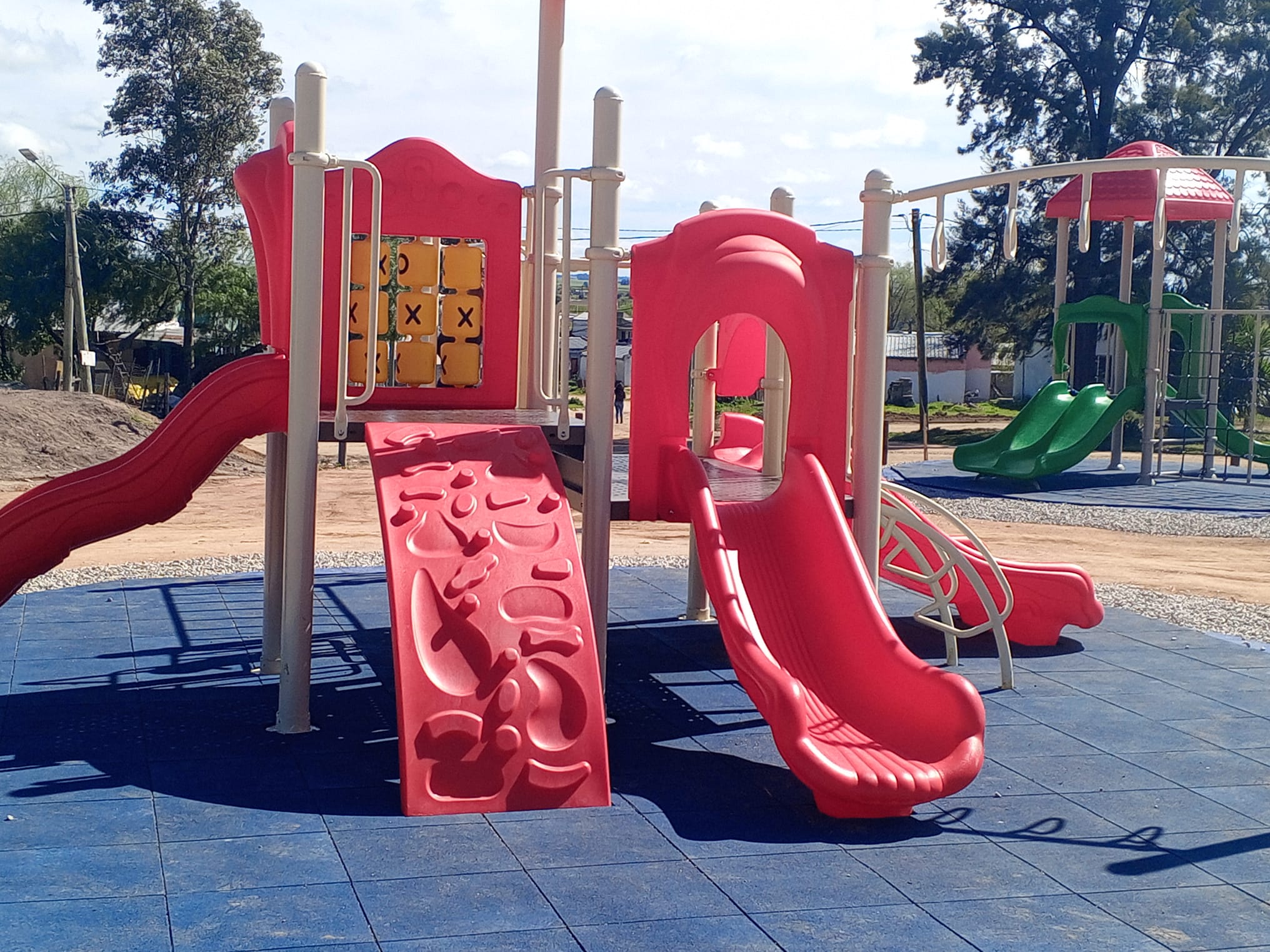Nueva_plaza_senda_peatonal_y_mejoras_viales_en_el_acceso_al_Hipódromo_4.jpeg