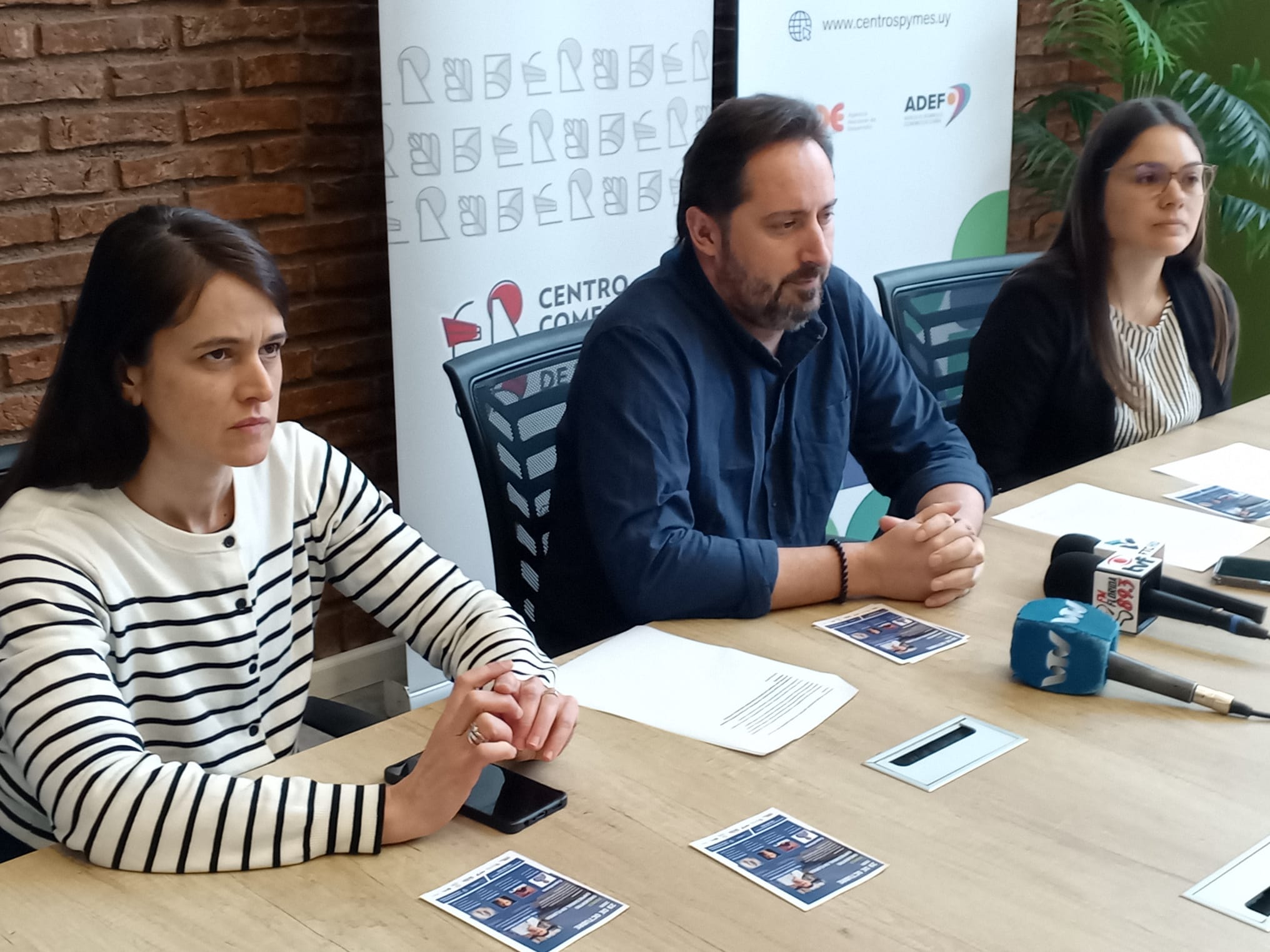 Primer_Encuentro_Empresarial_en_Florida_con_cierre_de_Alejandro_De_Barbieri.jpeg