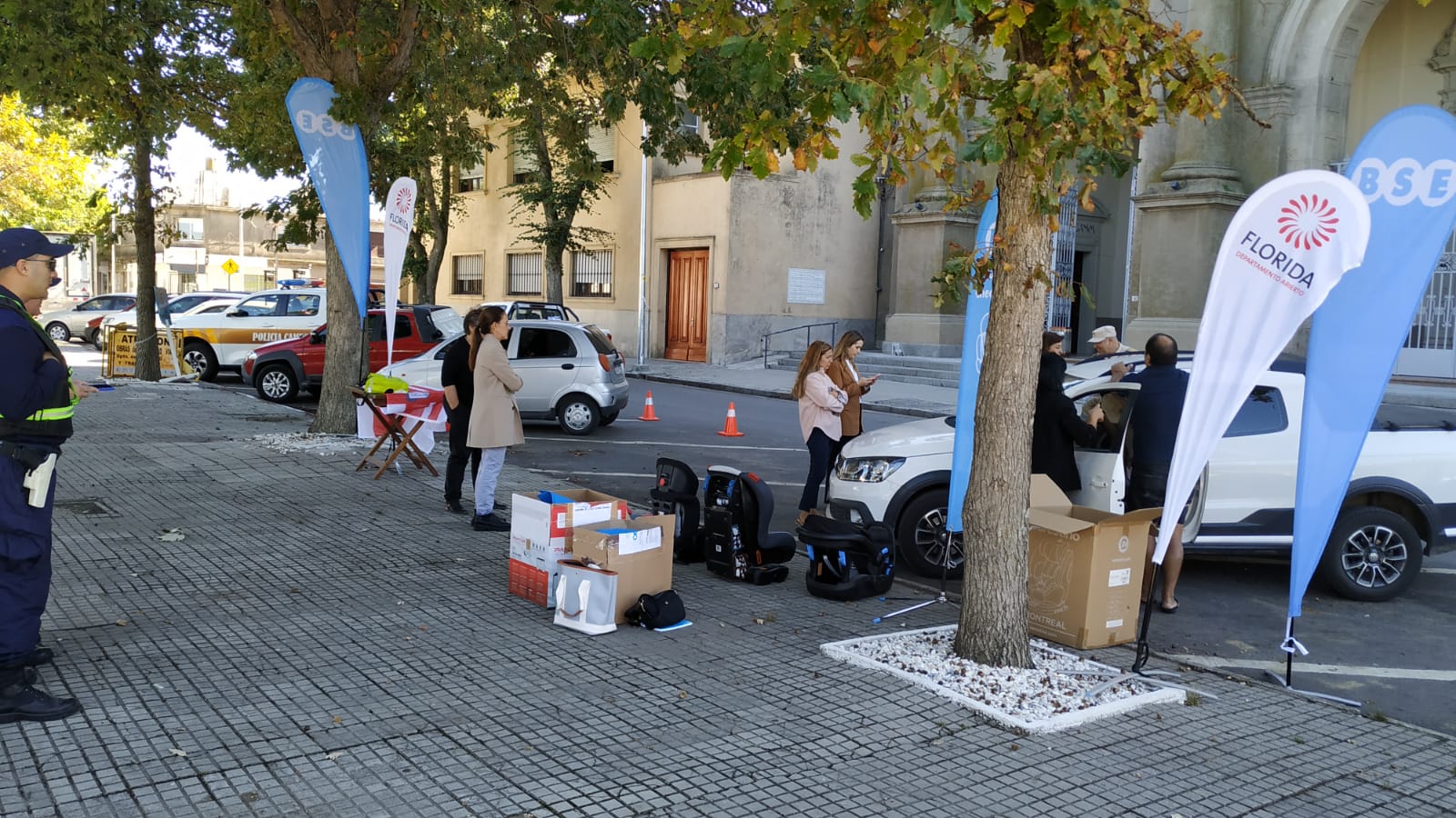 Punto_de_Chequeo_Actividad_se_seguridad_vial_impulsada_por_la_Intendencia_y_Policía_Caminera.jpeg