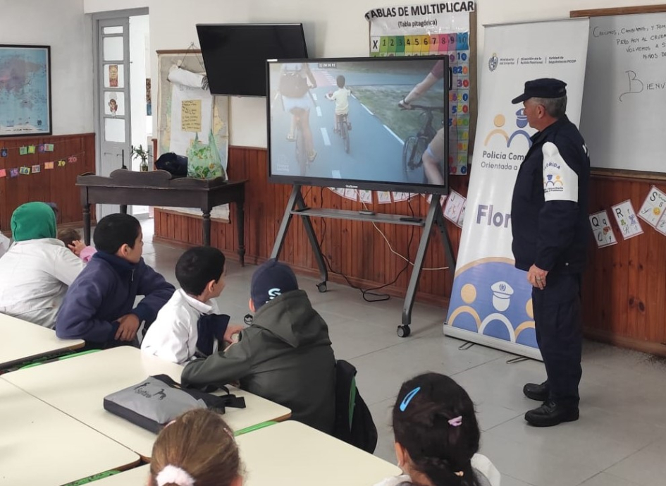 Taller_de_seguridad_vial_en_Florida.jpg