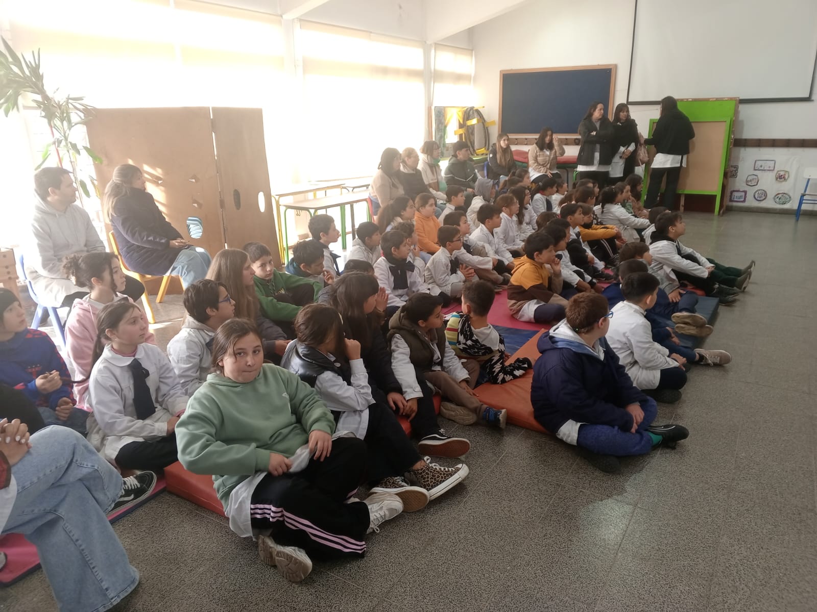 Taller_sobre_inclusión_y_discapacidad_llegó_a_la_Escuela_Nº_33_3.jpeg